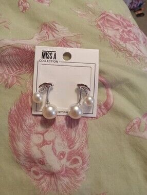 NWOT Women's Silver Plated Faux Pearl Cherry Earrings